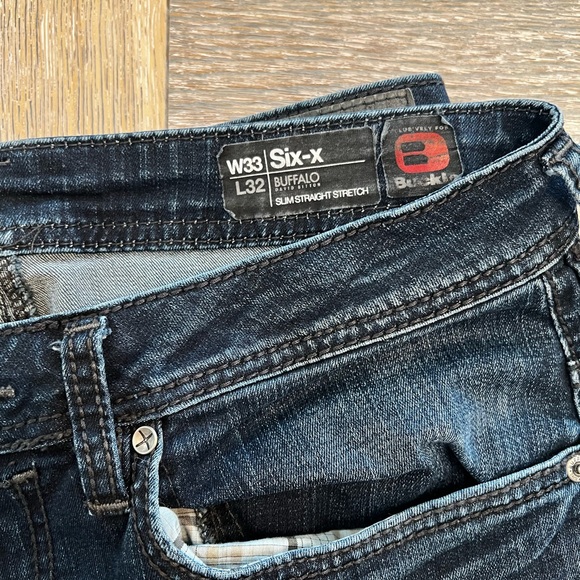 Buffalo Jean - Picture 3 of 5